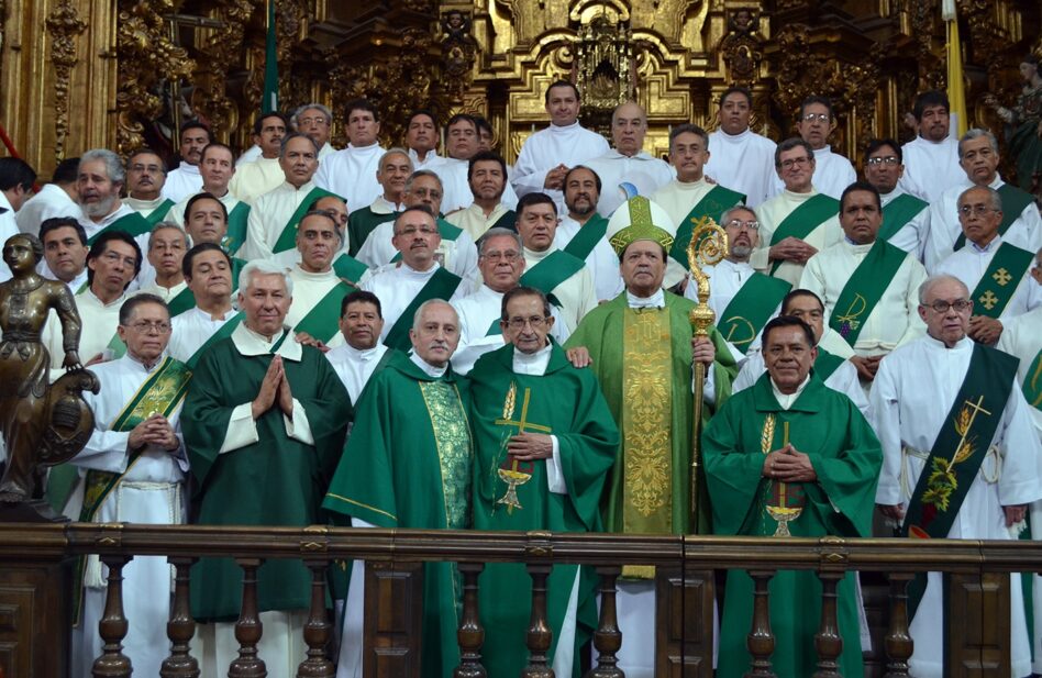 El Card. Rivera agradece a los diáconos su servicio a la Iglesia