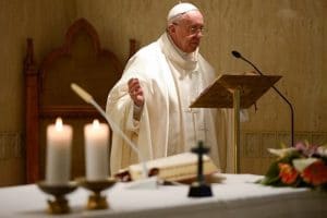 Papa Francisco: Así nos ayudan los 3 Arcángeles en la lucha contra el demonio