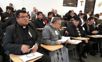 La Panamericana capacita a los sacerdotes en oratoria