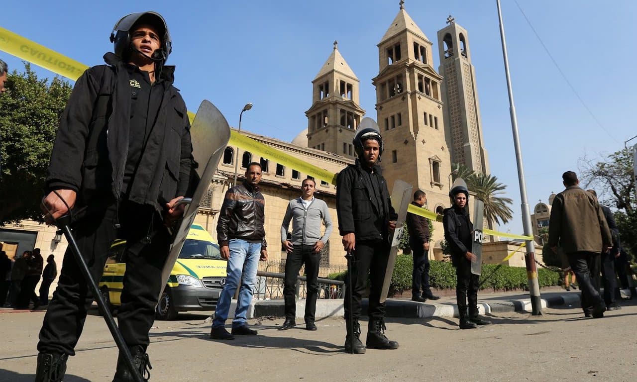 Cierran 2 iglesias ante amenazas yihadistas en Egipto