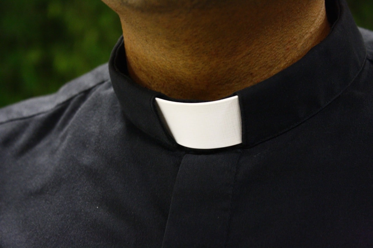 Asesinan a sacerdote católico en Kenia