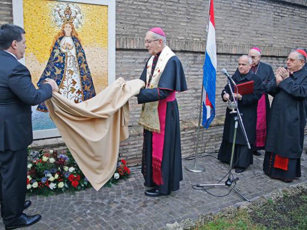 Entronizan mosaico de la Virgen de Caacupé, Patrona de Paraguay, en los Jardines Vaticanos