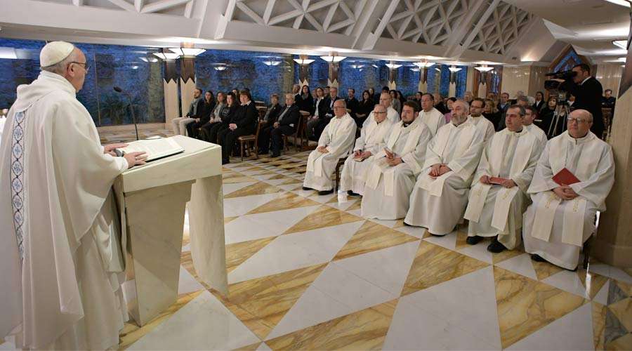 Papa Francisco critica duramente las colonizaciones ideológicas: Son una blasfemia
