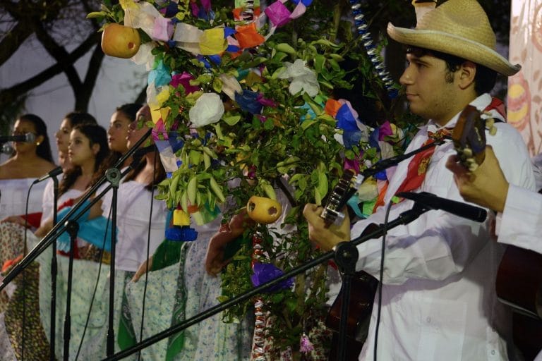 La Rama, era una canción tradicional de los pueblos indígenas de Veracruz que más tarde utilizarían los misioneros para evangelizar la región. Foto: Cortesía P. Suazo Reyes