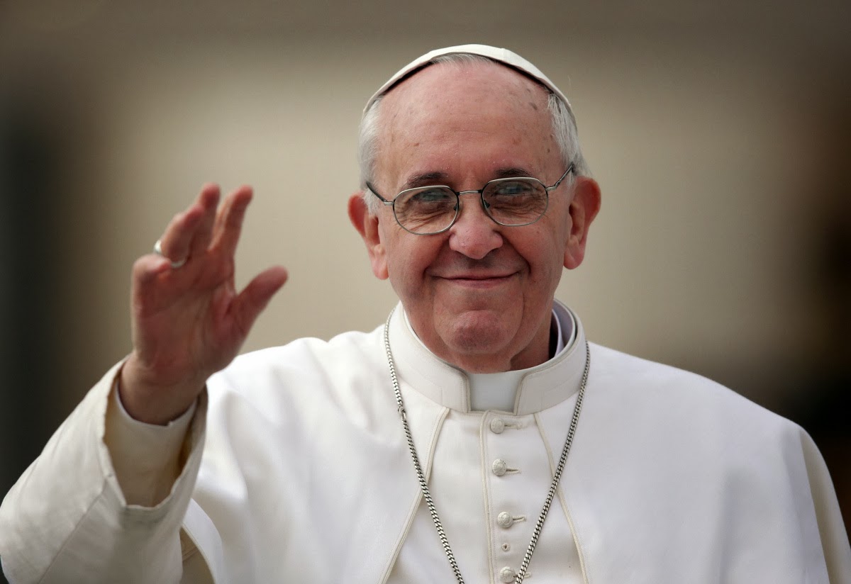 Video: El Papa Francisco envía este mensaje a los jóvenes por Navidad