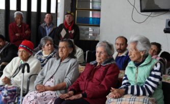 Sacerdote pide ayuda para que sus ancianitos tengan un lugar propio donde vivir