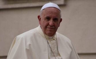 El Papa Francisco se reúne varias veces al mes con víctimas de abusos