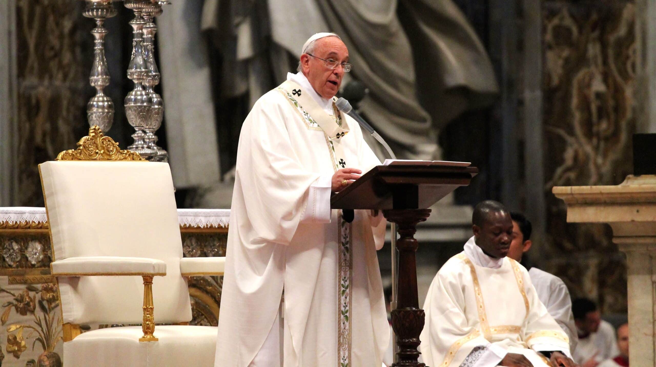 El Papa pide sacerdotes cercanos que sean predicadores callejeros