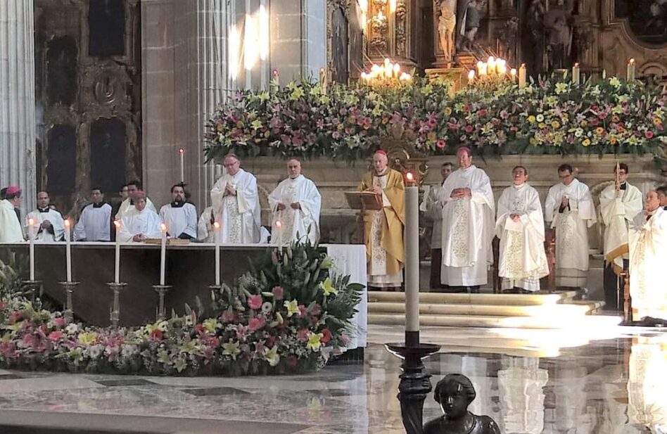 Misa Crismal en la Catedral de México (En vivo)