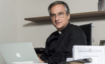 Autoridad vaticana: “A México, la religión y el arte le brindan la oportunidad de no quedarse vacío”