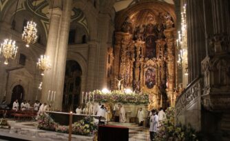 Galería: Vigilia Pascual en Catedral de México