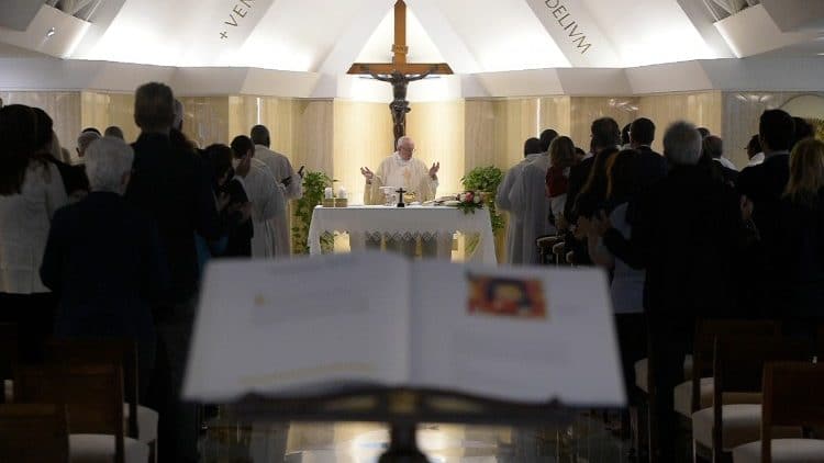 Homilía del Papa: La alegría cristiana es la paz