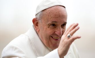 El Papa Francisco pide una educación católica que globalice la esperanza