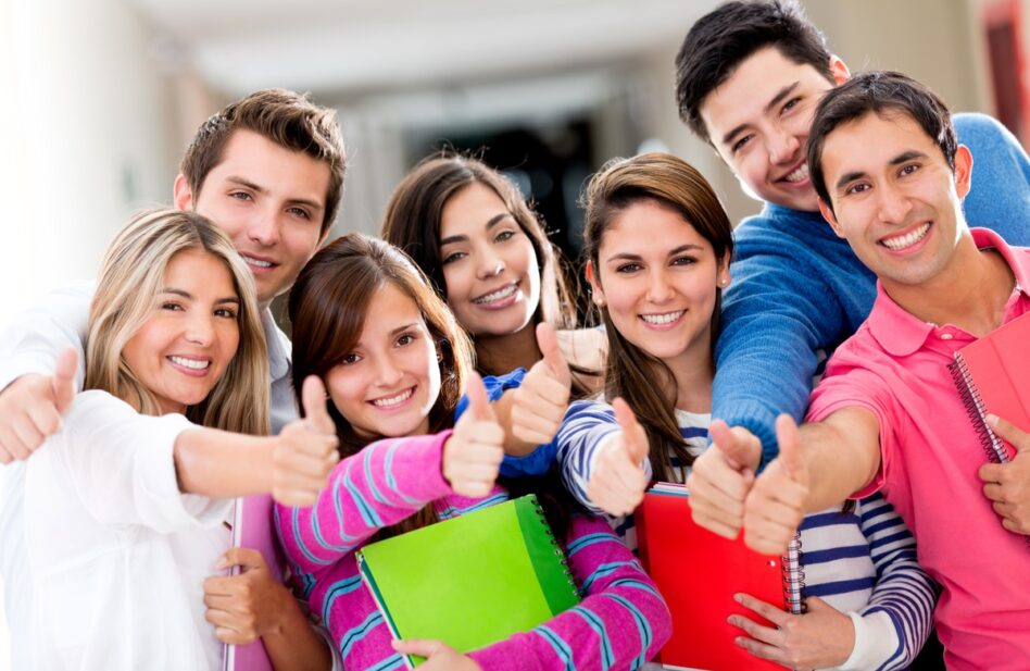 Convocan a universitarios a generar  proyectos que transformen la realidad social