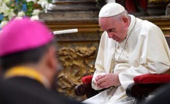 El Papa sobre los abusos «Si un miembro sufre, todos sufren con él»