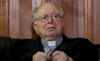 El Papa Francisco dimite del estado clerical a Fernando Karadima