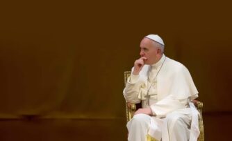 Los intereses detrás de los ataques al Papa Francisco