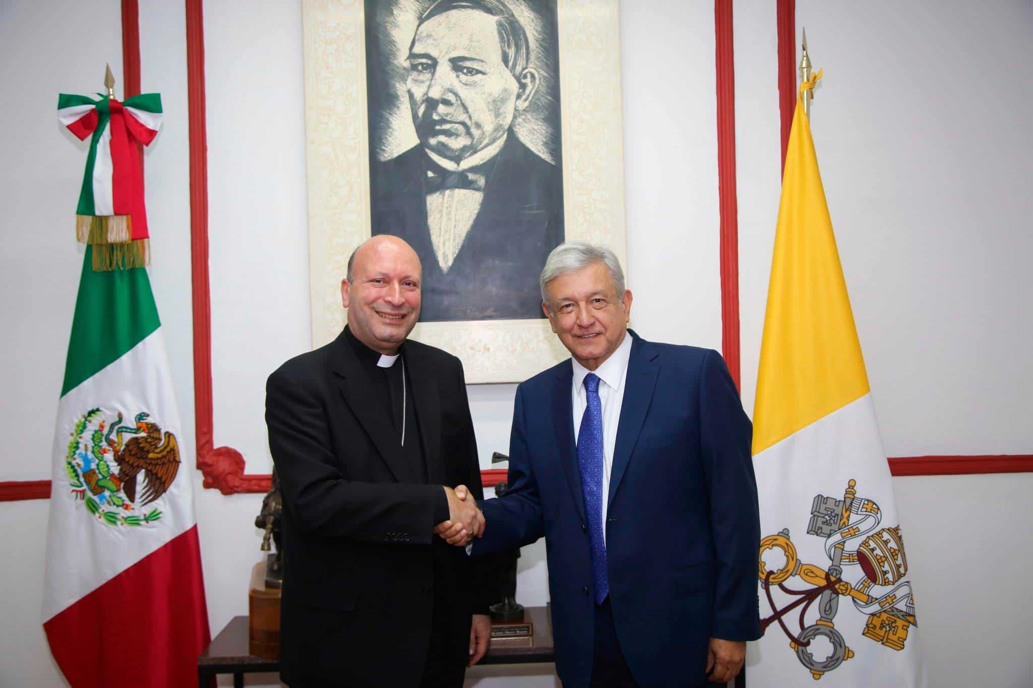 AMLO se reúne con el representante del Vaticano