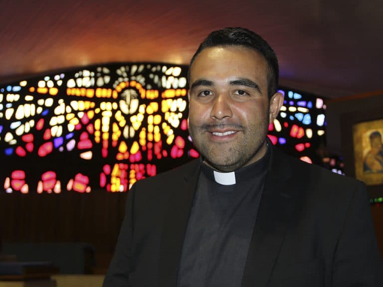 sacerdocio, La Voz México, Padre Guillermo