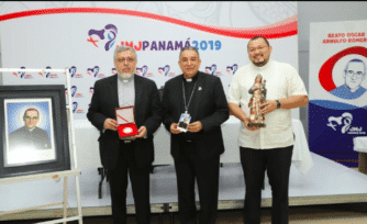 Panamá recibe las reliquias de Mons. Romero, patrono de la próxima JMJ
