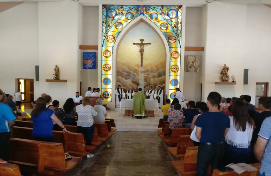 ¿Cuál es la diferencia entre parroquia, cuasiparroquia y rectoría?