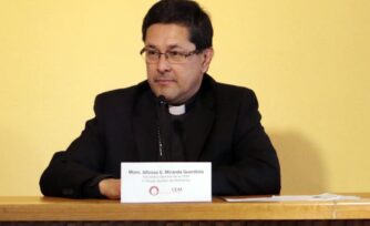 Presenta la CEM directorio sobre obra social de la Iglesia