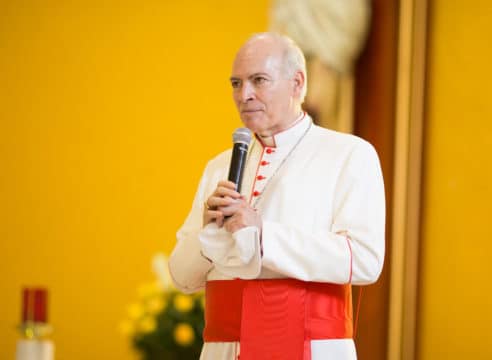 Cardenal Aguiar: “El vicario parroquial no es un empleado”