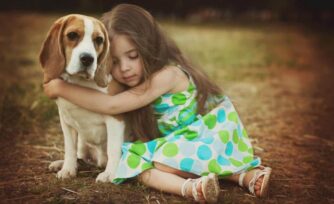 ¿Cómo ayudar a un niño a vivir el duelo por la muerte de una mascota?