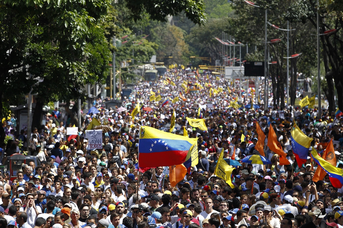 Los obispos de Venezuela piden evitar la violencia