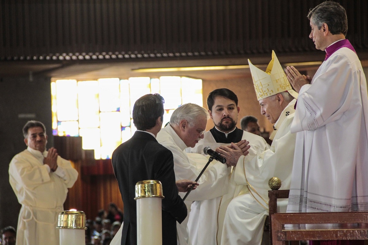 Homilía del Cardenal Carlos Aguiar en la ordenación de diáconos