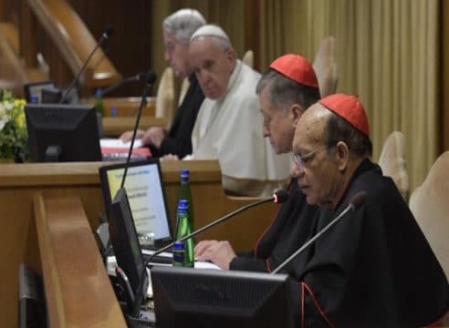 El Vaticano pide no encubrir abusos por miedo al escándalo