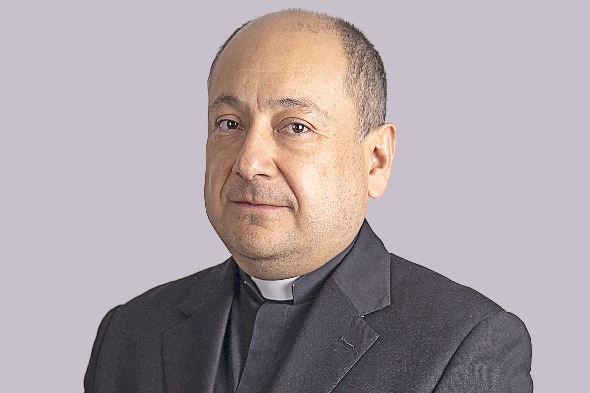 P. José Antonio Carballo: Mayores tareas para los laicos