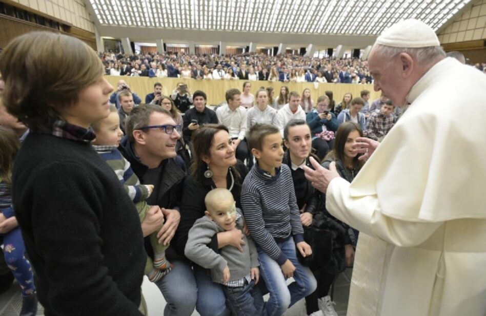 ¿Cómo se debe rezar, según el Papa Francisco?