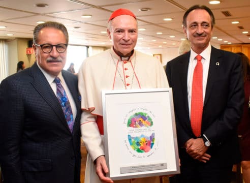 El Cardenal se reúne con líderes latinos y judíos de EU
