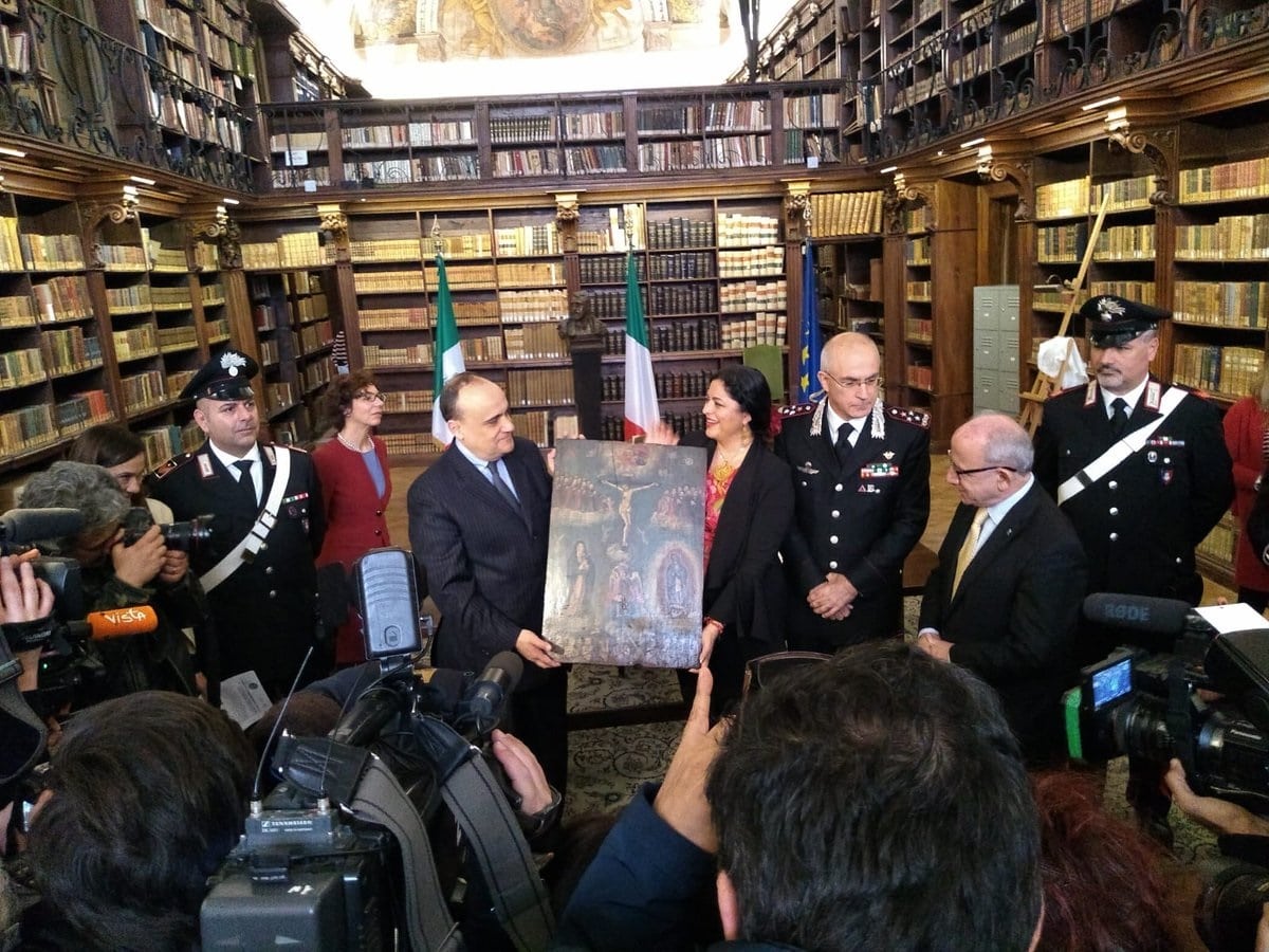 Italia devuelve a México 594 pinturas robadas