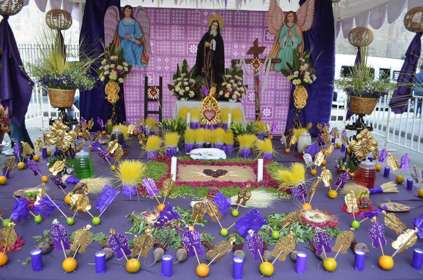 Altar de Dolores