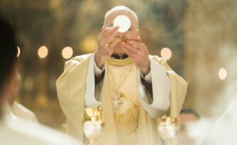 Homilía del Cardenal Carlos Aguiar en la Misa Crismal del Jueves Santo