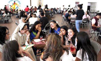 Pastorales juvenil y vocacional reúnen a más de 300 jóvenes