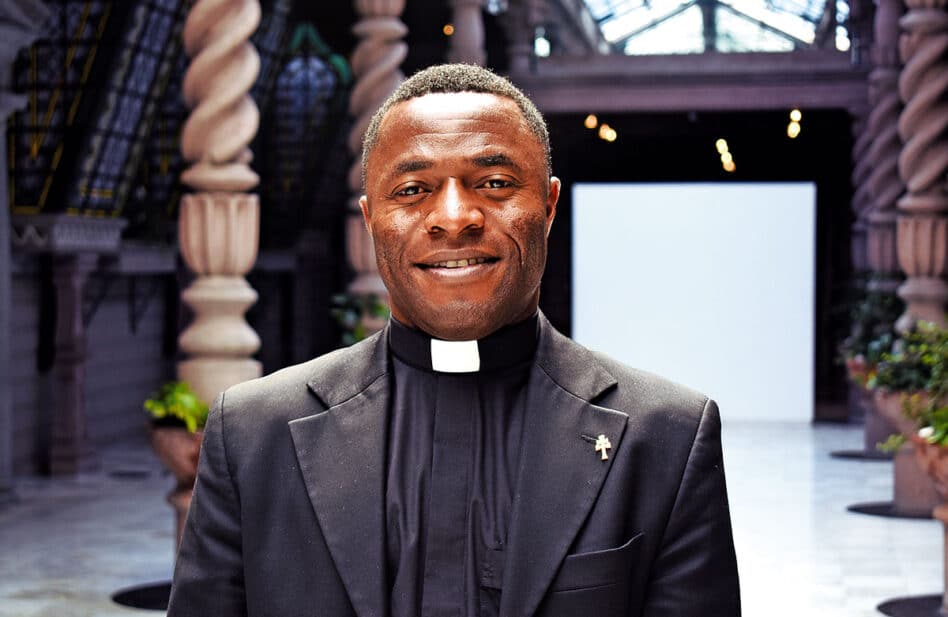 De perseguido, preso y náufrago... a sacerdote