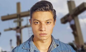 Él es el joven que representará al Cristo de Iztapalapa