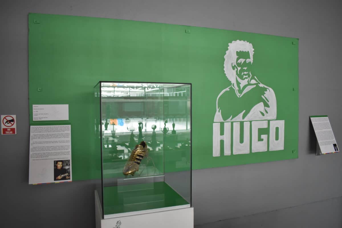 Botín de oro de Hugo Sánchez. Foto: Ricardo Sánchez.