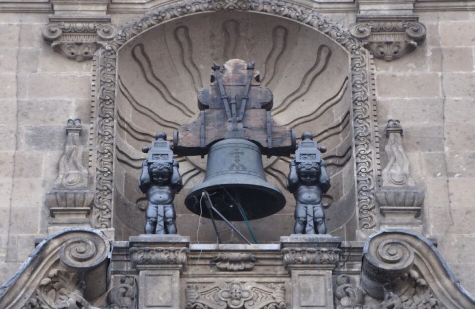 La Campana de Dolores fue dedicada a San José, protector de la familia