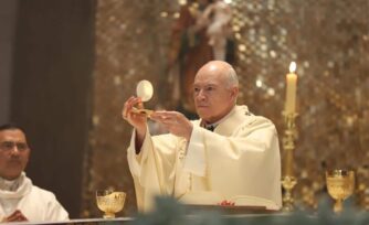 El Cardenal Aguiar preside Misa por las vocaciones y las mamás