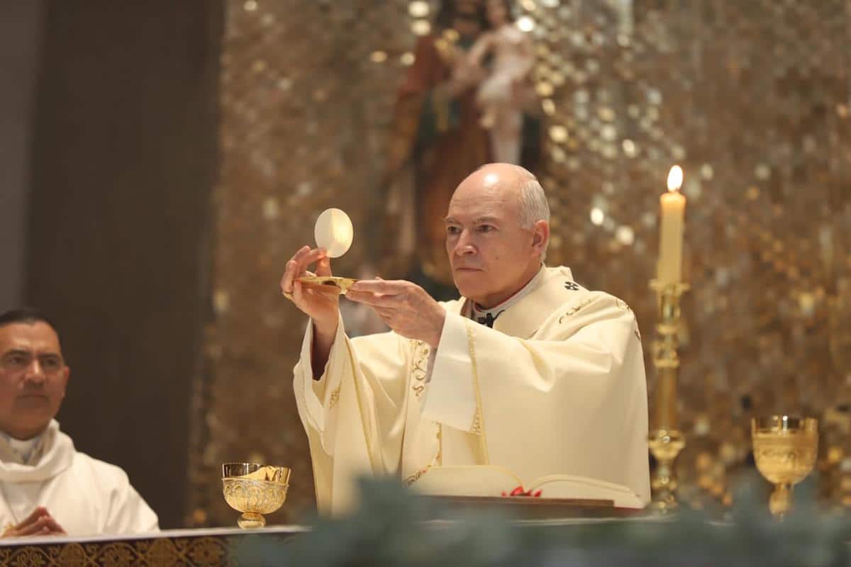 El Cardenal Aguiar preside Misa por las vocaciones y las mamás