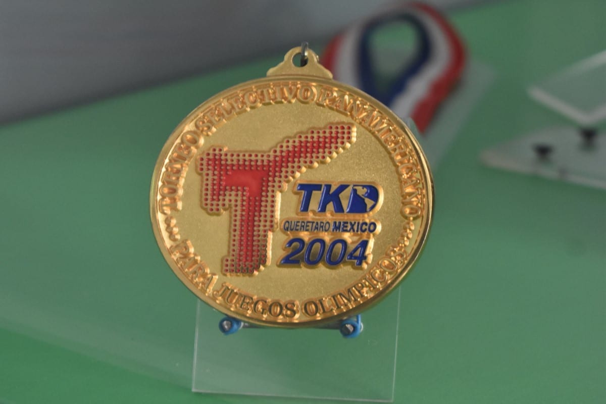 Medalla de Iridia Salazar. Foto: Ricardo Sánchez