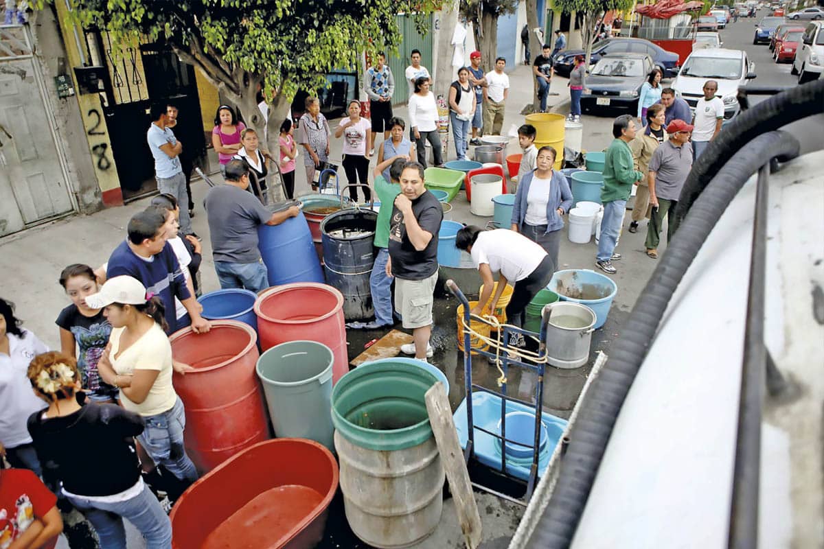 Los cortes de agua y desabasto son cada vez más comunes en la Ciudad de México. Foto: Especial