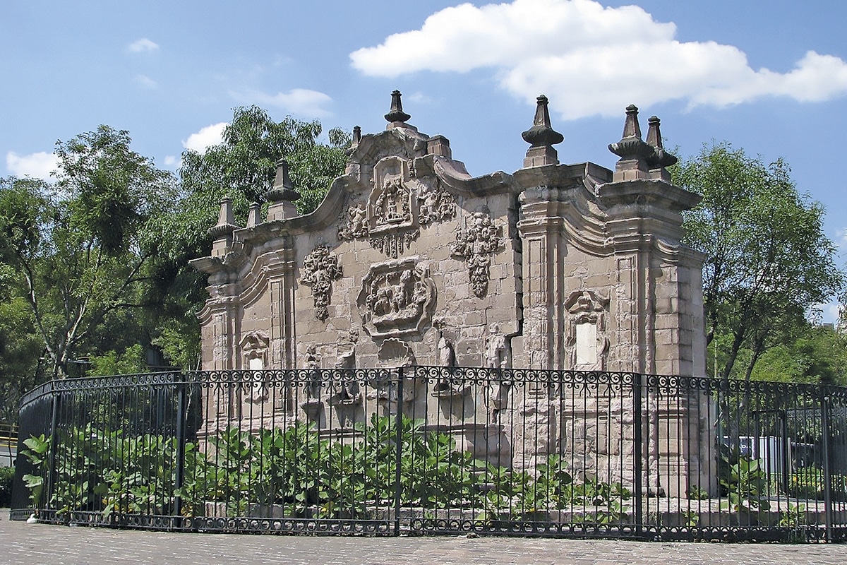 La fuente de Tlaxpana, en Chapultepec, es la más antigua de México.