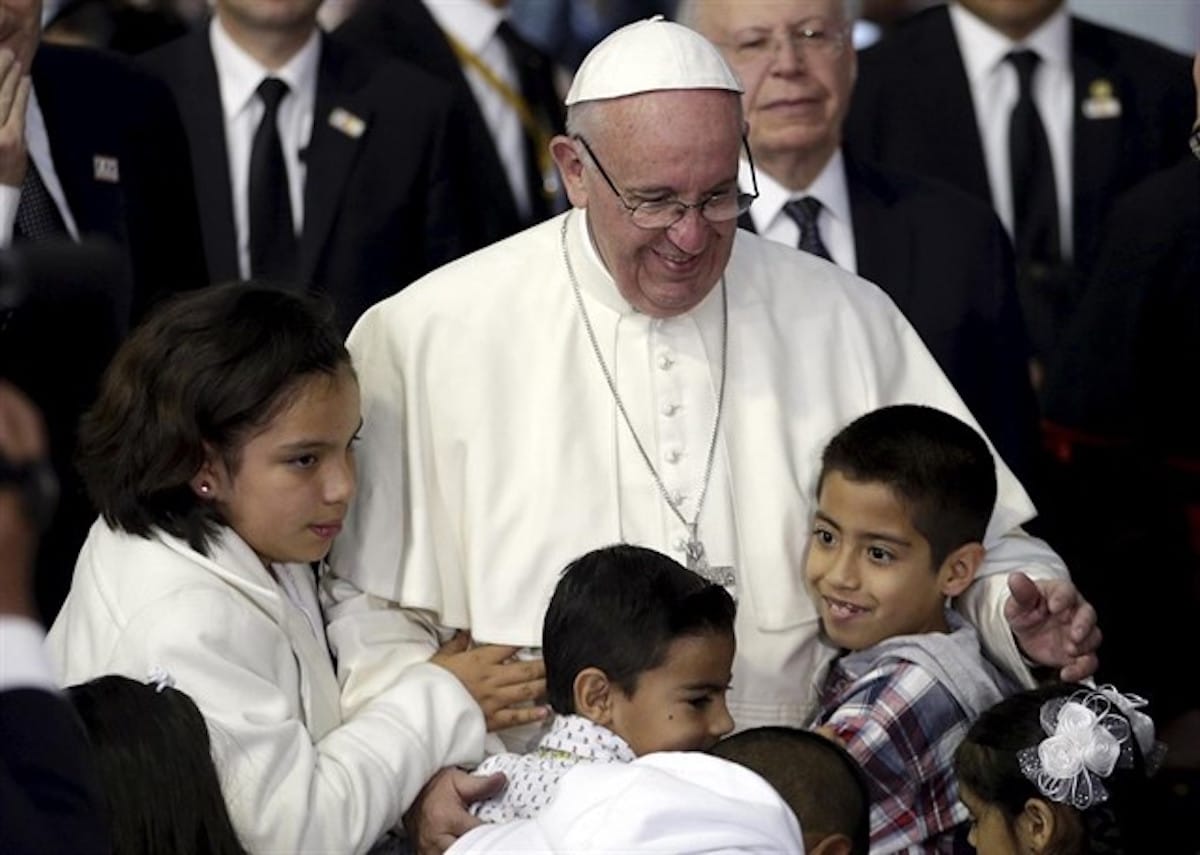 ¿Qué es la cariñoterapia? El gesto del Papa Francisco que nació en México