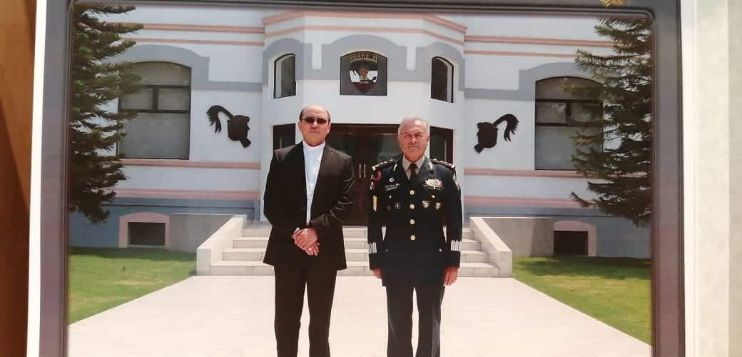 Monseñor Salvador González visita el Colegio de Defensa Nacional
