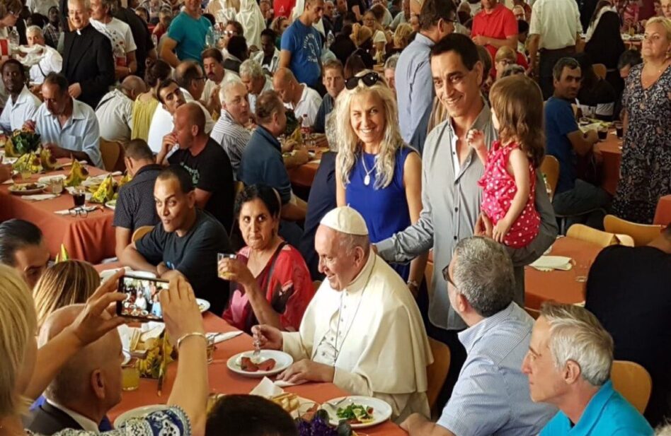 'La esperanza de los pobres nunca se frustrará': Papa Francisco